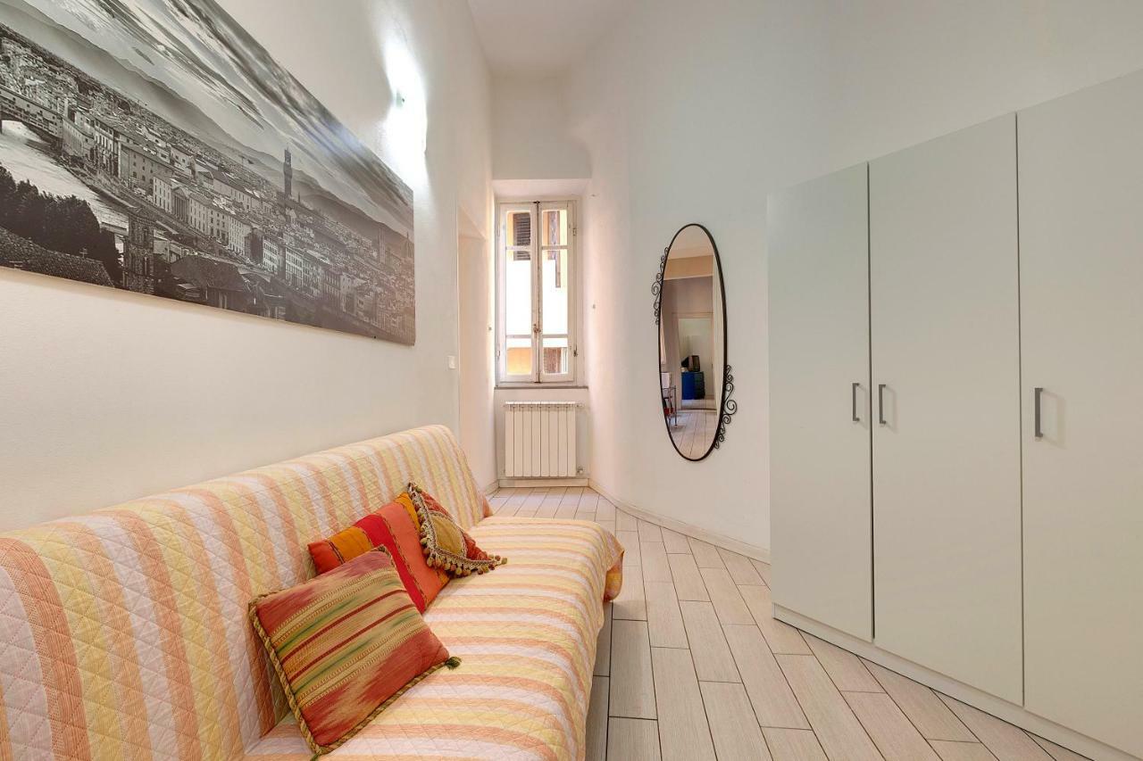 Appuntamento A Ponte Vecchio Apartment Florence Luaran gambar