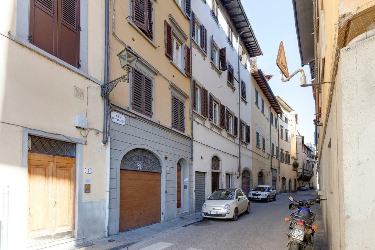 Appuntamento A Ponte Vecchio Apartment Florence Luaran gambar